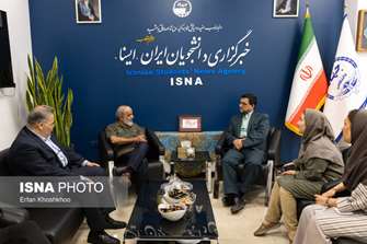 بازدید رئیس دانشگاه علوم پزشکی تهران از خبرگزاری دانشجویان ایران